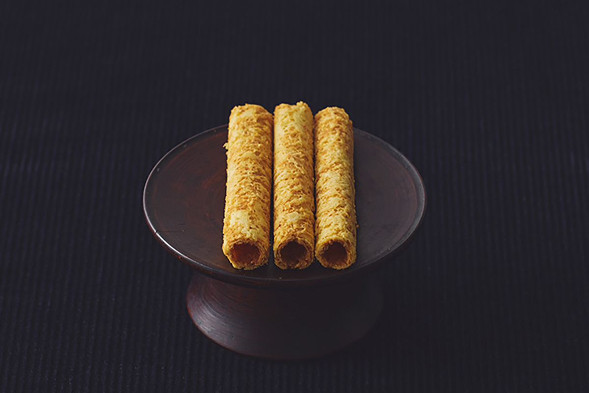 【銀座のおすすめ手土産】百貨店で選ぶホテルメイドのスイーツ。〈ザ・ペニンシュラ東京〉の「バタークレープクッキー」