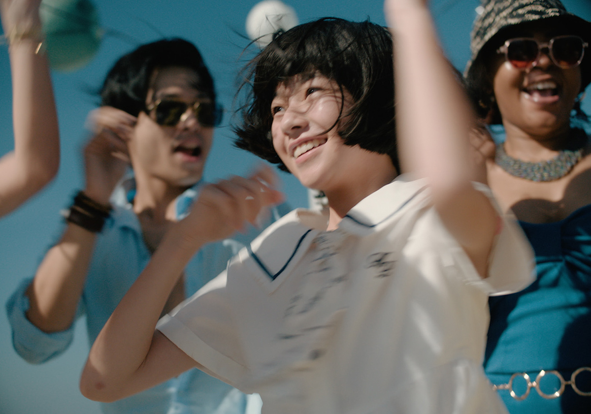 おひとり様推奨!父と母、生と死、子供と大人。そのあわいに揺れる少女の肖像が、かつての感情を呼び覚ます。映画『ルノワール』の見どころ