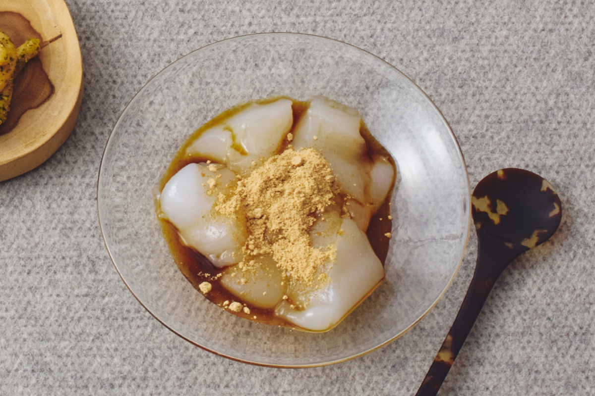 【東京駅で買える手土産】1日30セット限定。老舗くず餅店〈船橋屋こよみ〉の生くず餅「とろり」