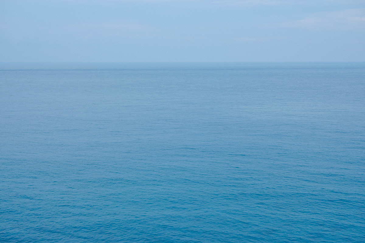 新島から見る海