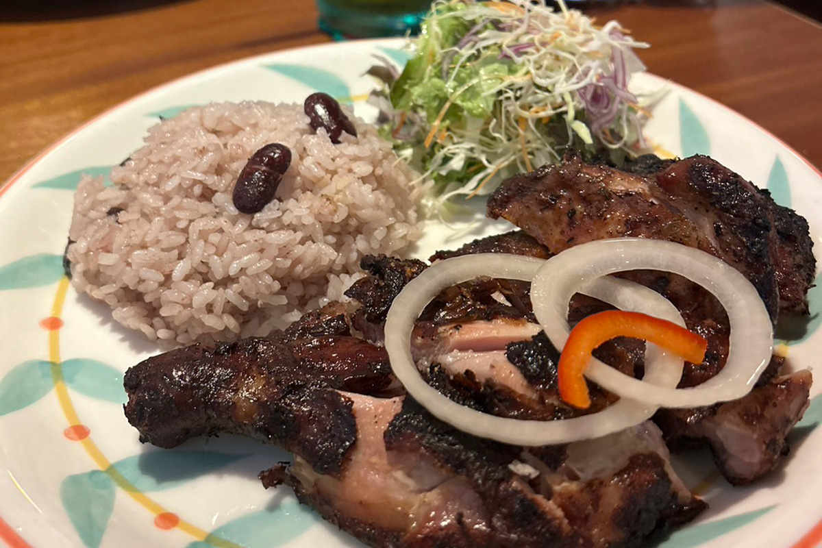 沖縄のFLEX Bar&Grill