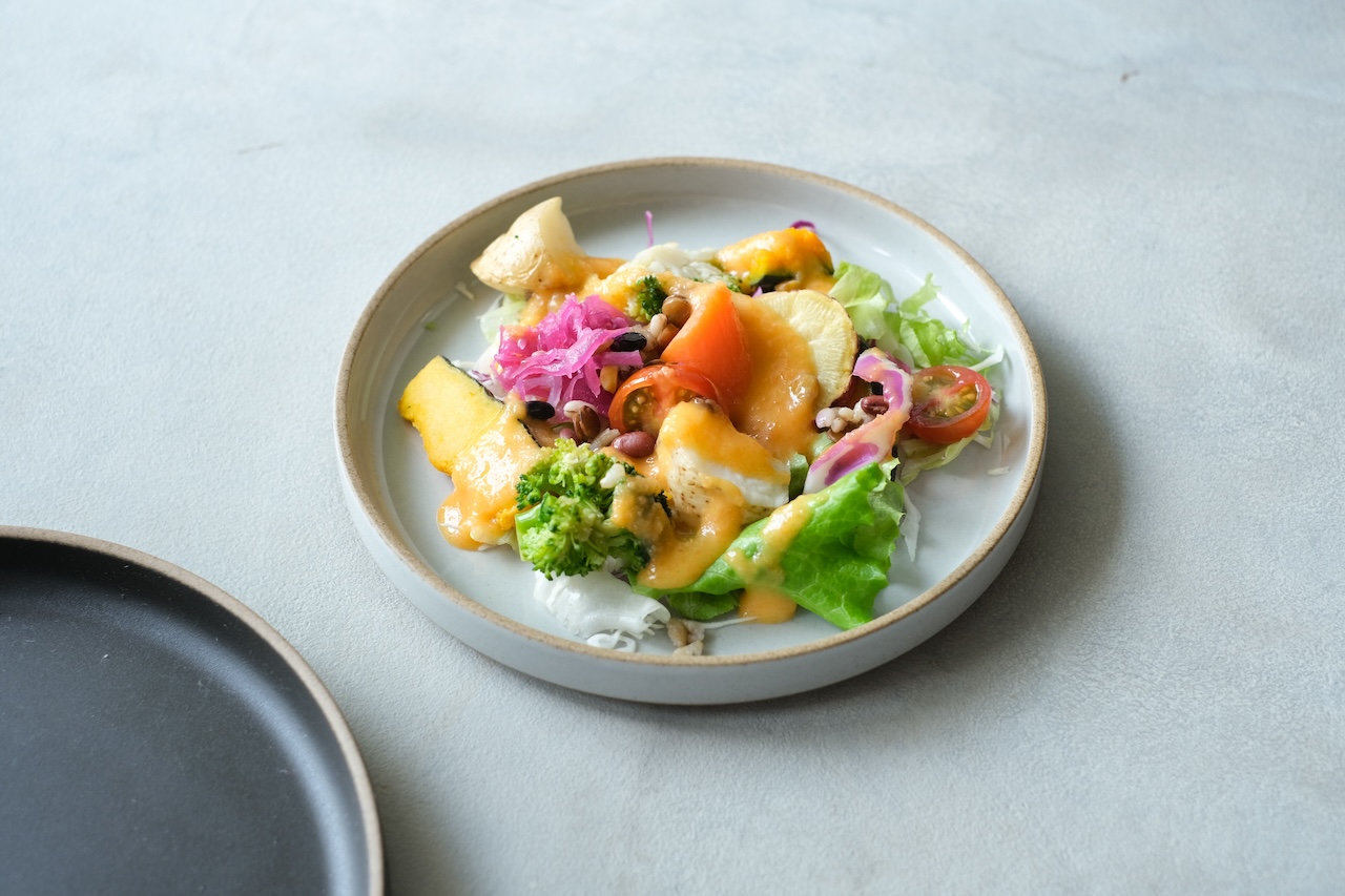 食洗機も電子レンジもOKなおしゃれなお皿。かっこよさと利便性の両立!〈HASAMI PORCELAIN ハサミポーセリン〉