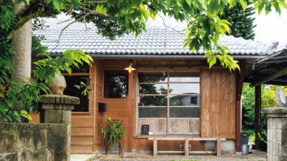 沖縄のおしゃれな住まいを覗き見！ 古民家と外国人住宅のローカルな暮らし