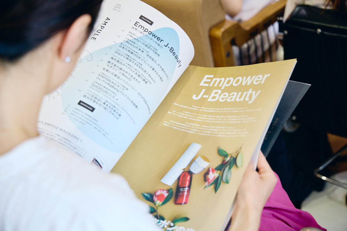 フリーマガジン「ampule magazine」
