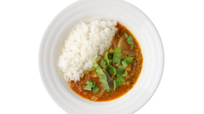 カレー好きがわざわざ行列に並ぶお店も。一度は行きたい絶品カレー店10選｜スリランカカレー、市場のカレー、伝説のカツカレーほか