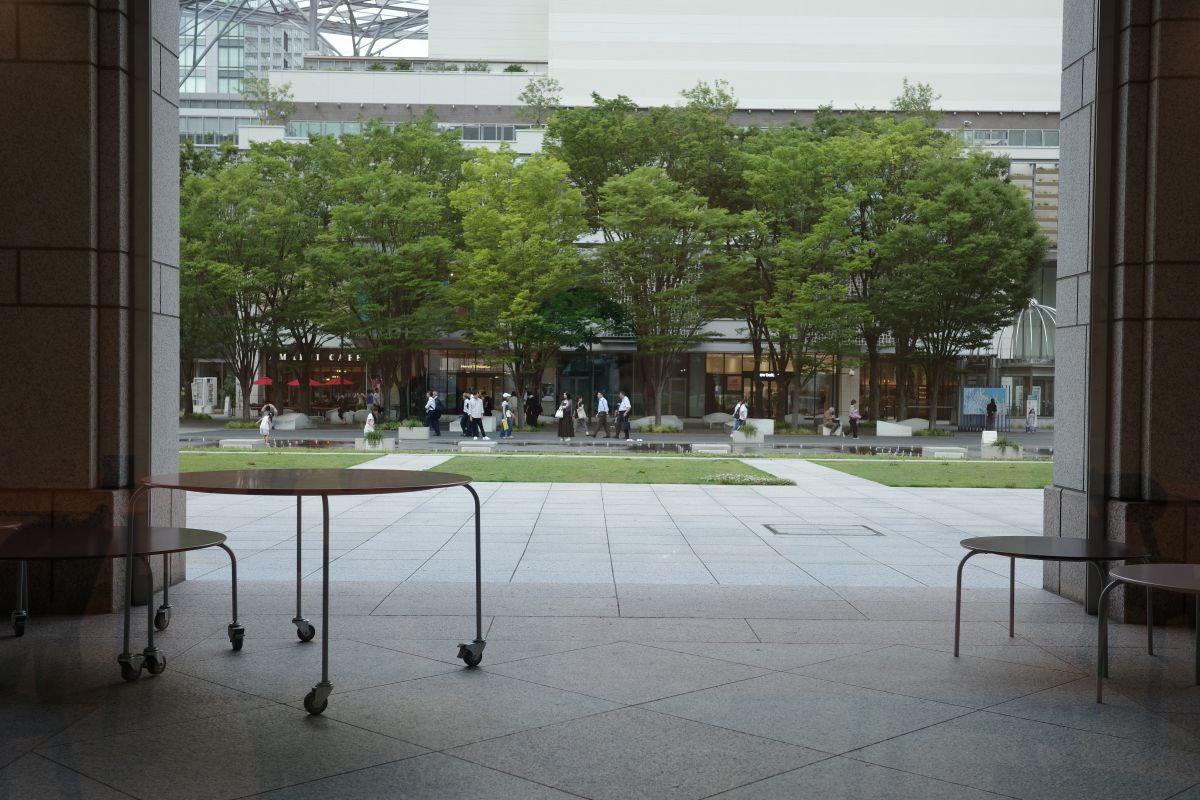 児玉雨子の「ひとくち分の街の記憶」#5「ブームの底の懐中電灯」――横浜美術館「佐藤雅彦展 新しい× (作り方+分かり方) 」で見つけた光