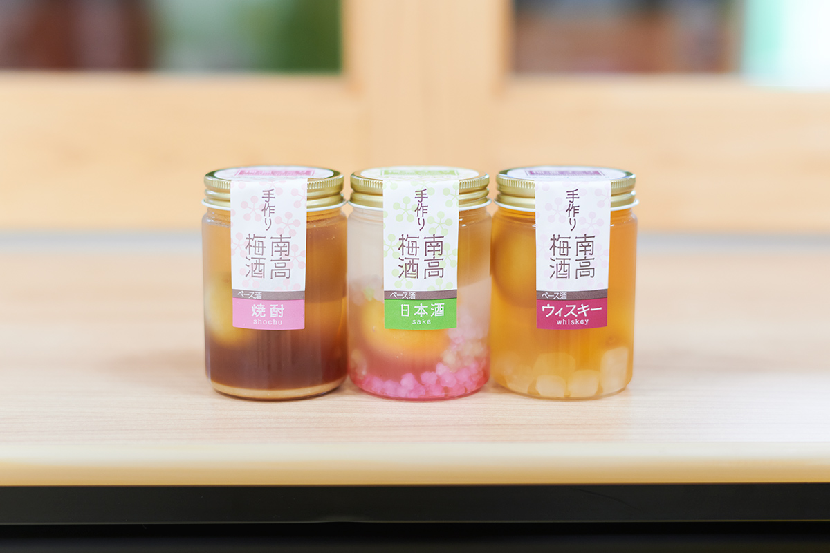 紀州梅干館の梅酒作り
