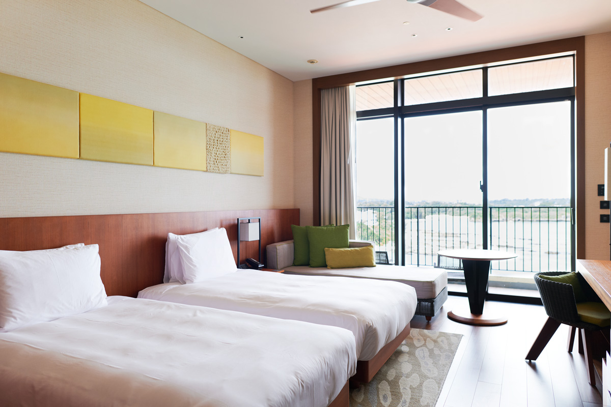 〈JUNGLIA OKINAWA〉オフィシャルホテルの〈ハイアット リージェンシー 瀬良垣アイランド 沖縄〉