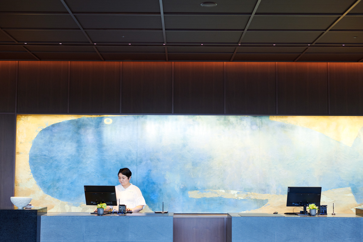 〈JUNGLIA OKINAWA〉オフィシャルホテルの〈ハイアット リージェンシー 瀬良垣アイランド 沖縄〉