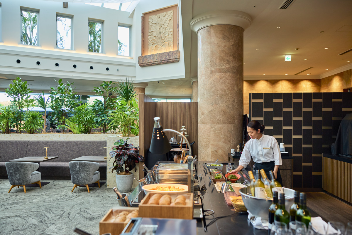 オリエンタルホテル 沖縄リゾート＆スパのラウンジ