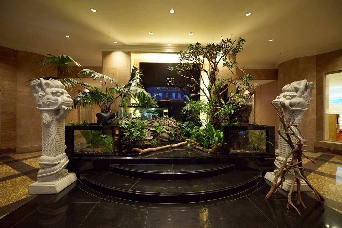 オリエンタルホテル 沖縄リゾート＆スパのラウンジ