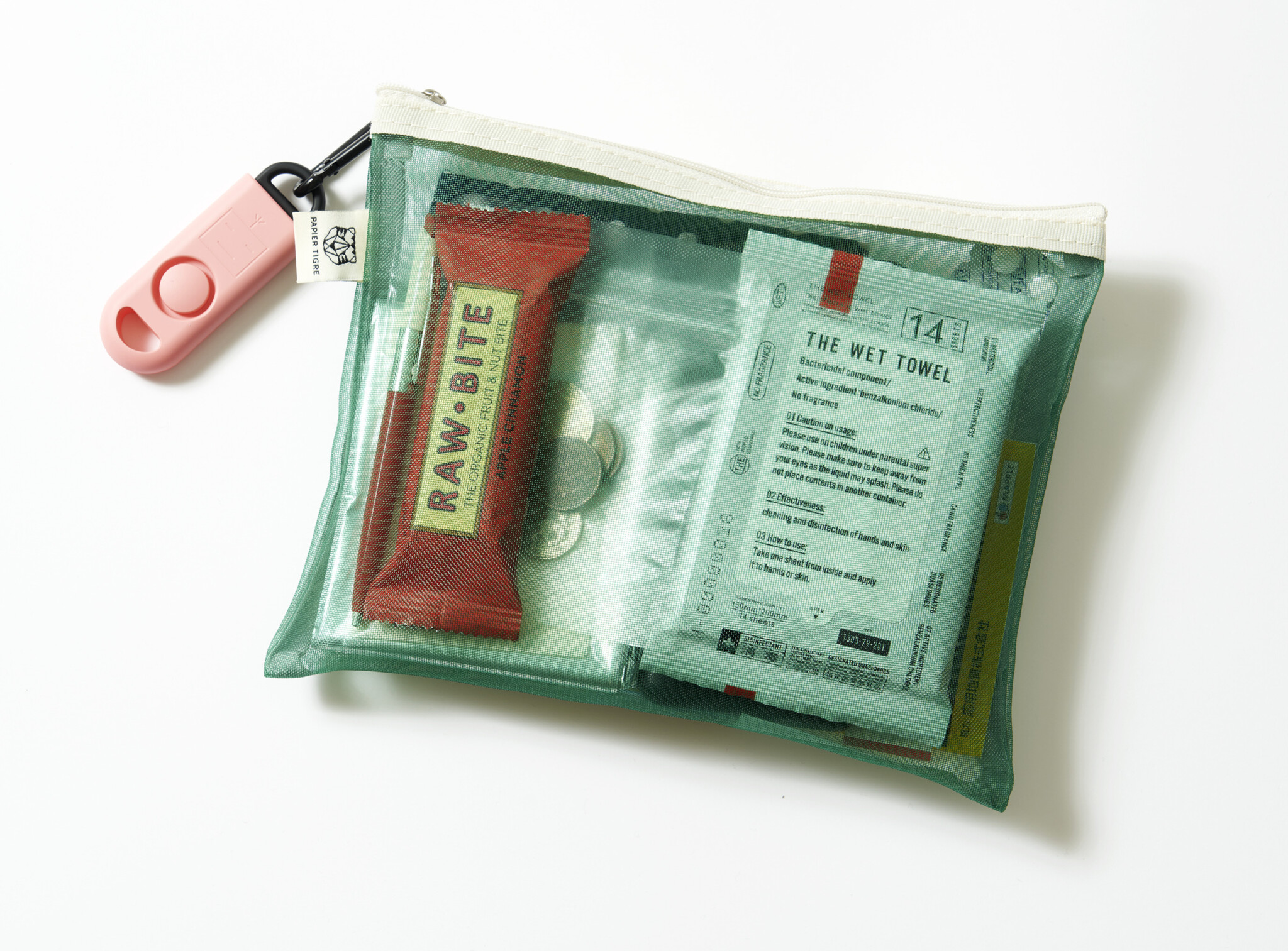 100均でもOK！備えに差がつく防災対策6選｜防災リュックの中身リスト、持ち歩き用「防災ポーチ」、100均で作る防災ボトル