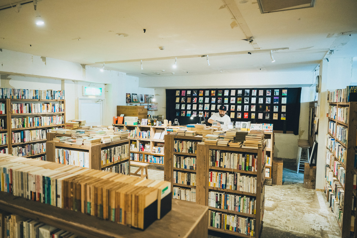 青森県八戸市の古本屋〈GERONIMO〉