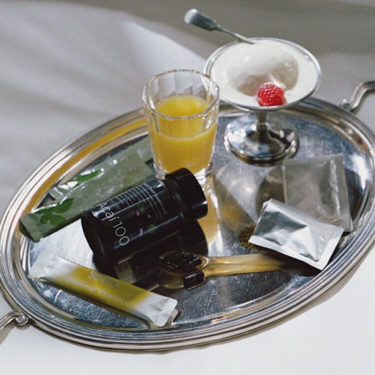 食べすぎ、旅疲れ…には、内からケアにおすすめのサプリメント 食べすぎ、旅疲れ…には、内からケアにおすすめのサプリメント