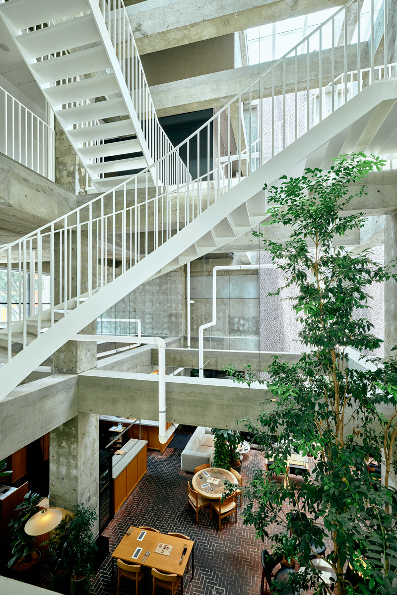 前橋のアートなホテル白井屋ホテル