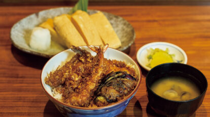 【横浜】朝から夜まで楽しいスポット｜老舗ホテルの朝食、ハマっ子おすすめグルメ、中華街、野毛でハシゴ酒ほか