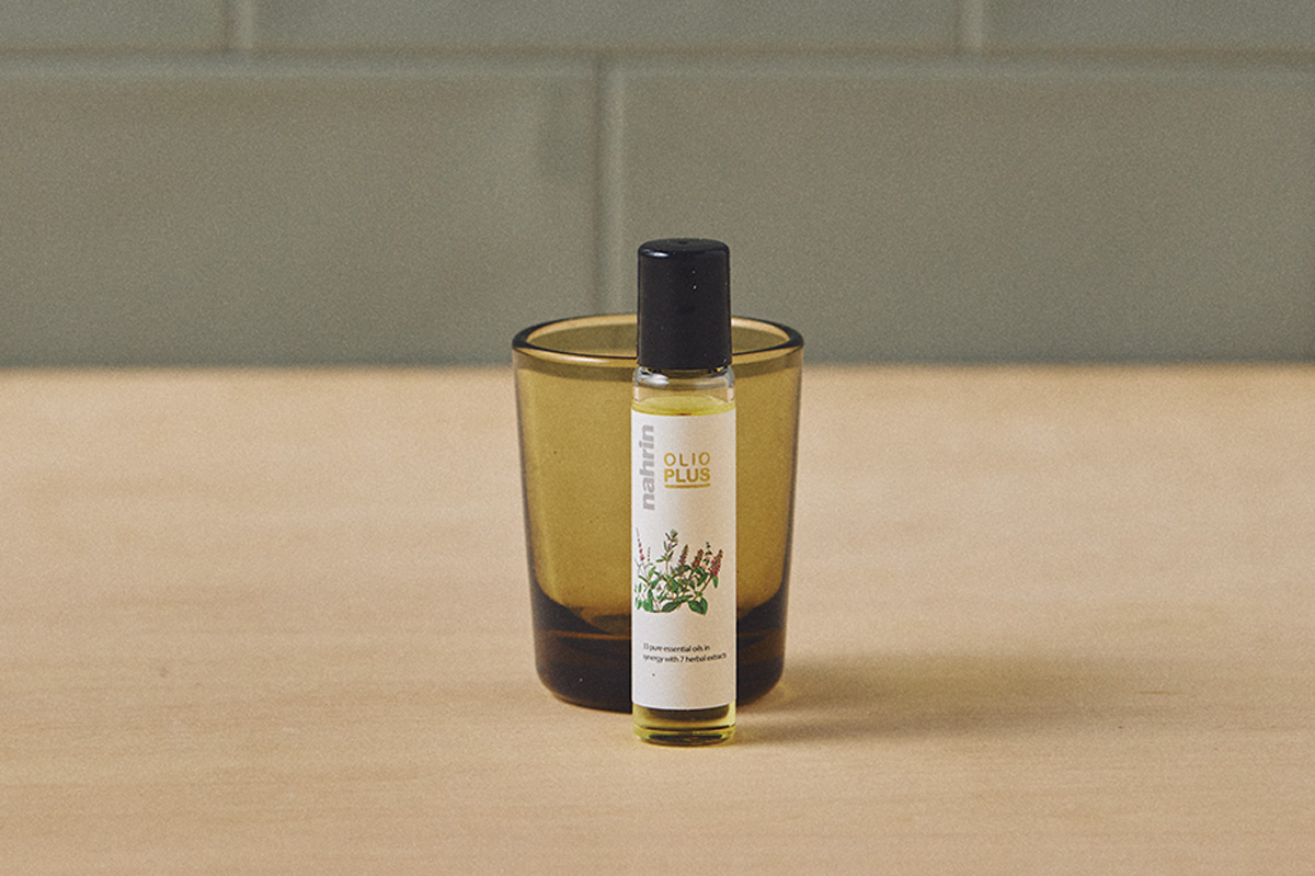 〈nahrin〉のハーブオイル33+7 ロールオン