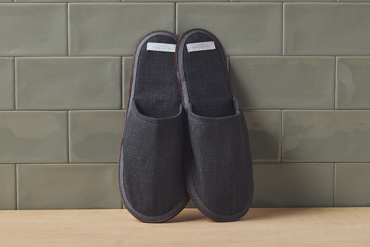 〈FOG LINEN WORK〉の「リネンスリッパ」
