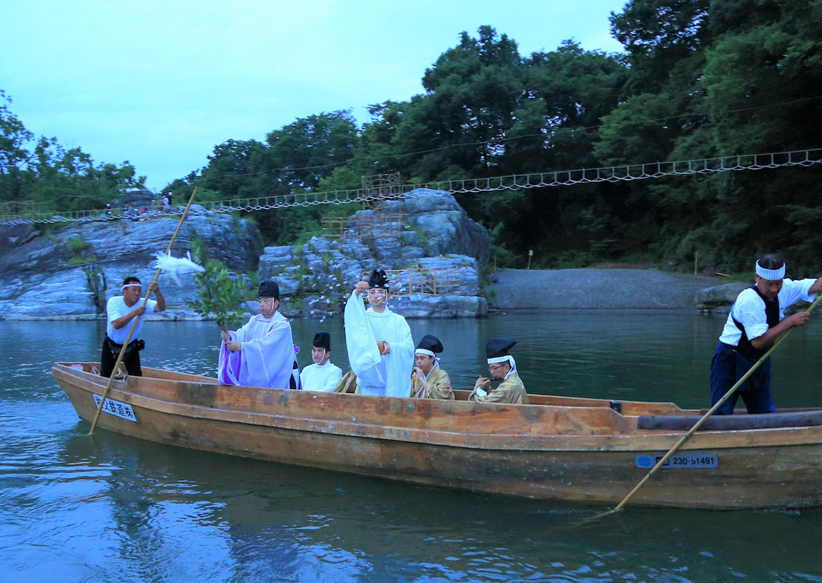 埼玉・秩父「長瀞船玉まつり」