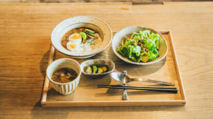 【八戸】わざわざ行く価値あり！古民家カフェランチとナチュラルワインが楽しめるビストロ