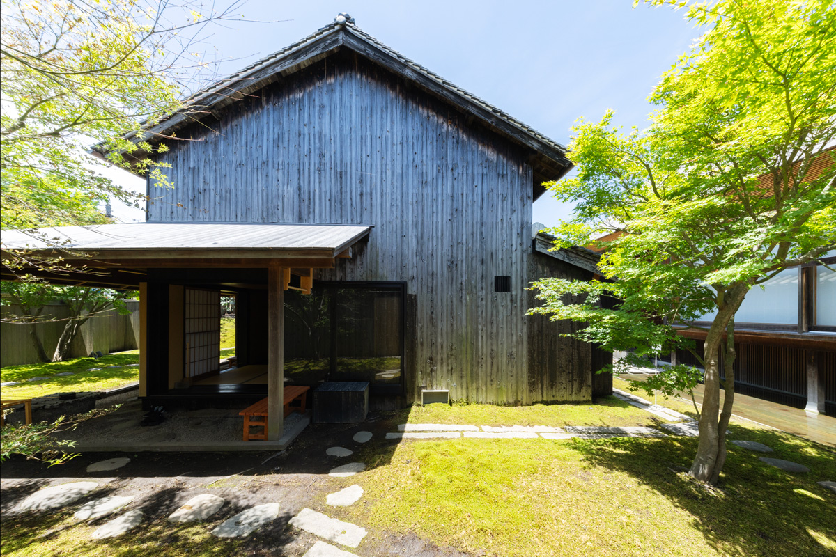 Ring of Fire -
ヤンの太陽 & ウィーラセタクンの月 Solar（昼）
ヤン・ヘギュ、アピチャッポン・ウィーラセタクン（2024年）