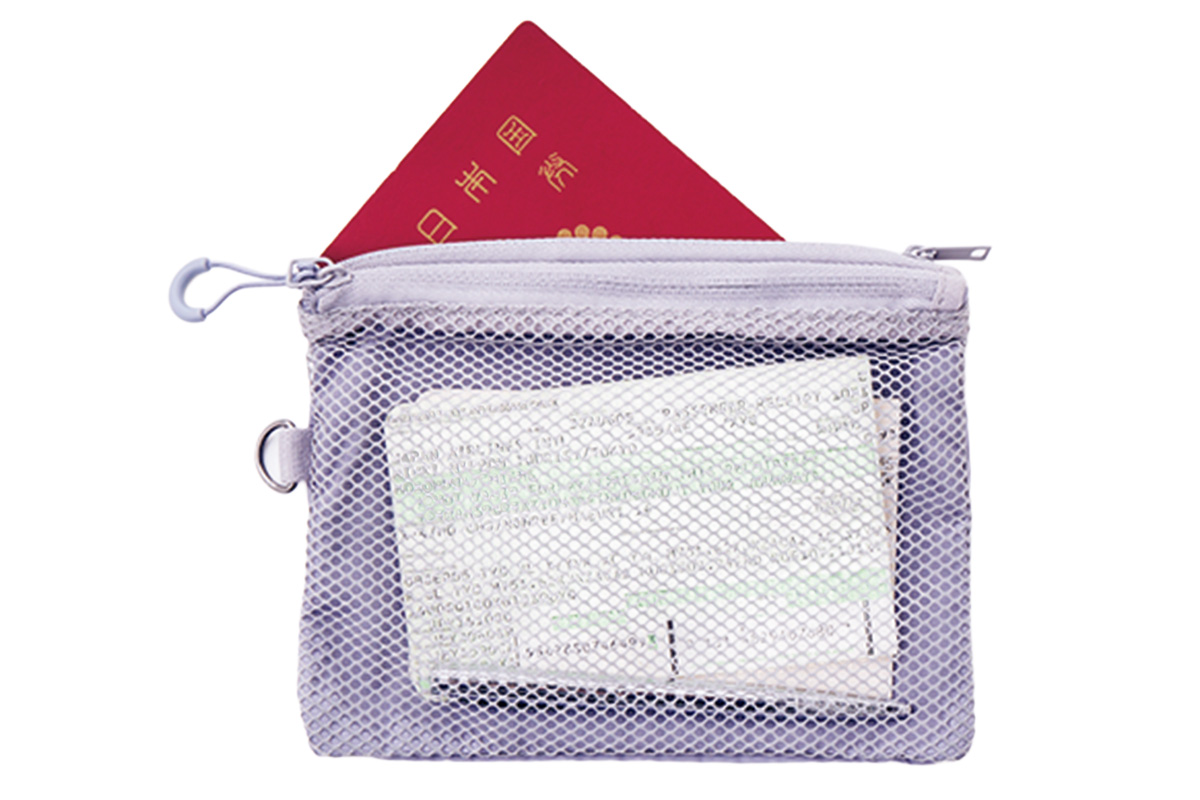 〈無印良品〉のおすすめトラベルグッズ3. ポリエステルダブルファスナーケース