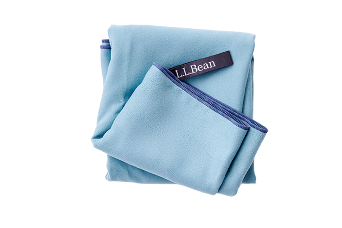 海外旅行で役立つ持ち物7. 速乾＆吸水性の高いバスタオル