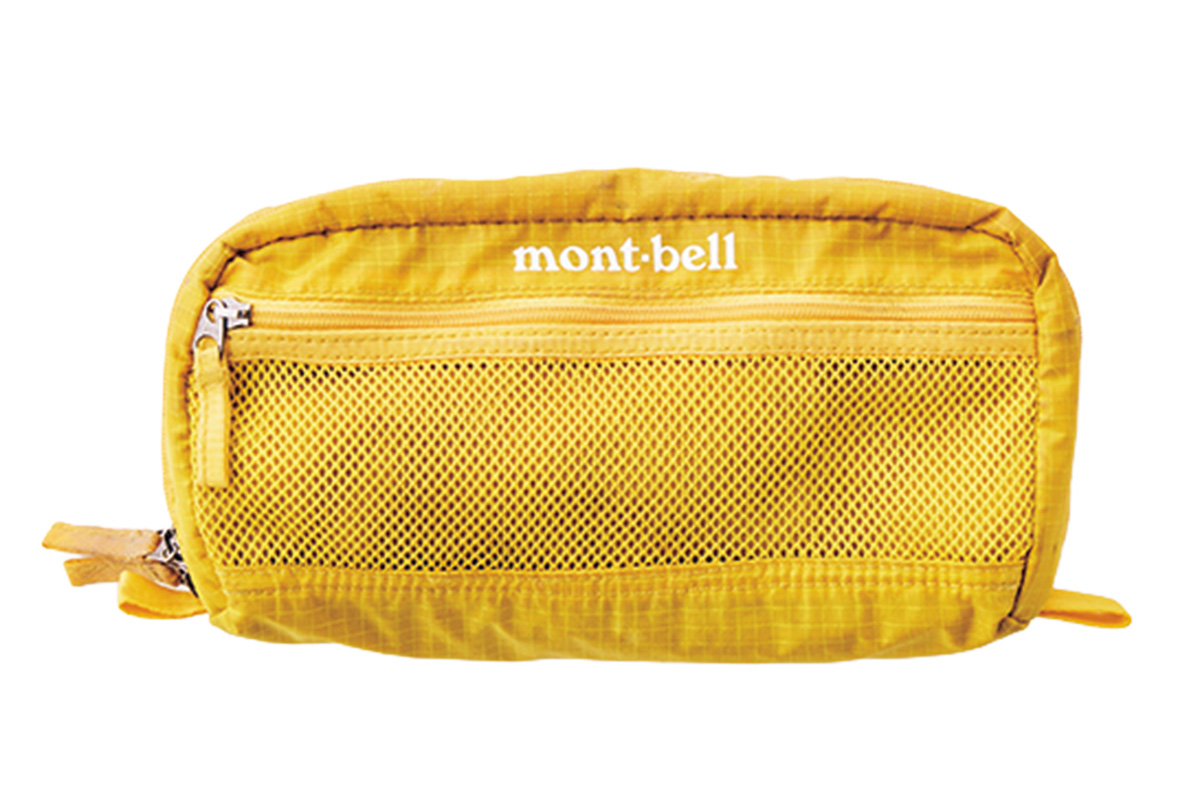 〈モンベル〉のライトポーチ S