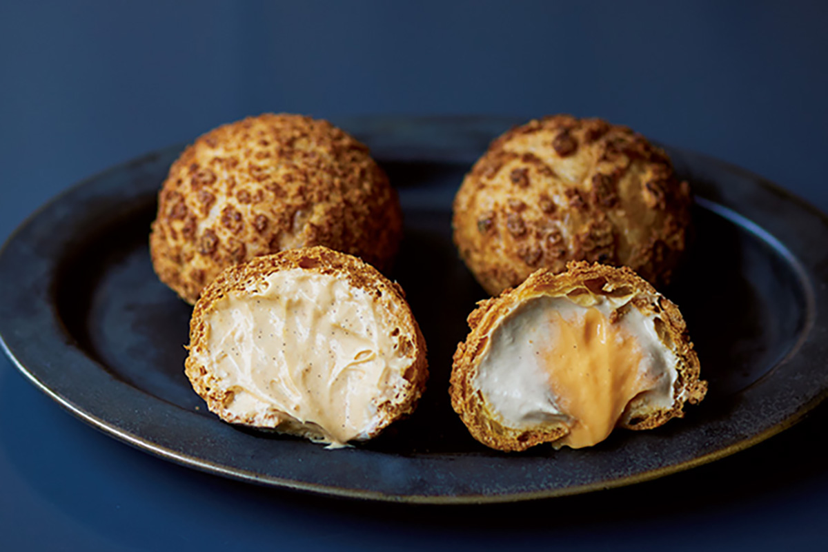 手土産の大定番！シュークリームの正解｜売り切れ次第終了の逸品、テレビプロデューサーが唸った絶品シュー、星付きレストラン監修など13選