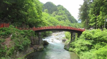 運気が高まる。関東の開運スポット5選｜日光や鎌倉の大自然の中のパワースポット、日本三大下り宮ほか