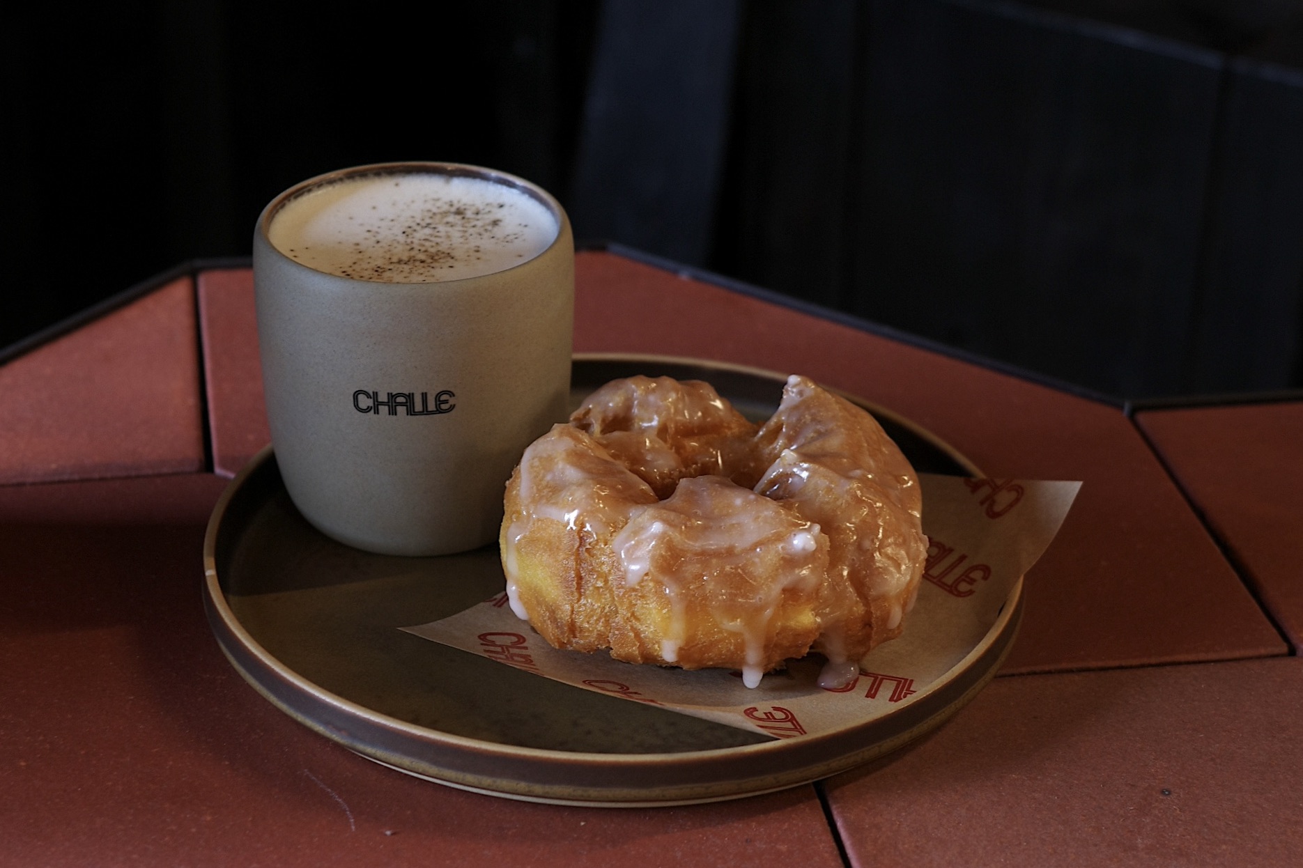 京都の〈CHALLE〉（チャレ）のドーナツ