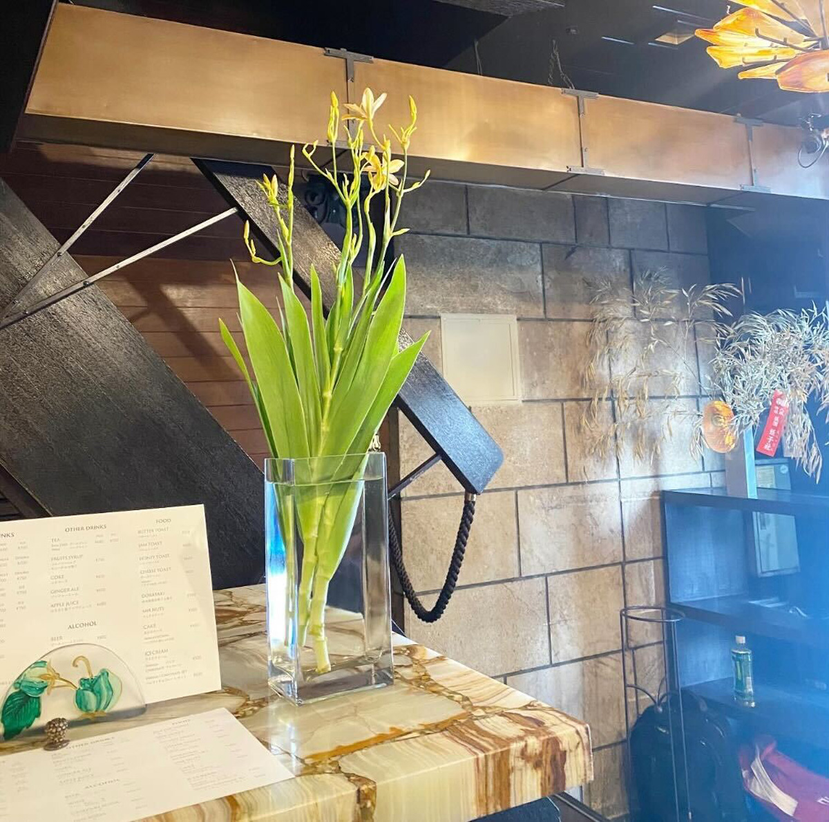 ヒオウギという植物で、祇園祭の時に飾る特別なお花＝祭花