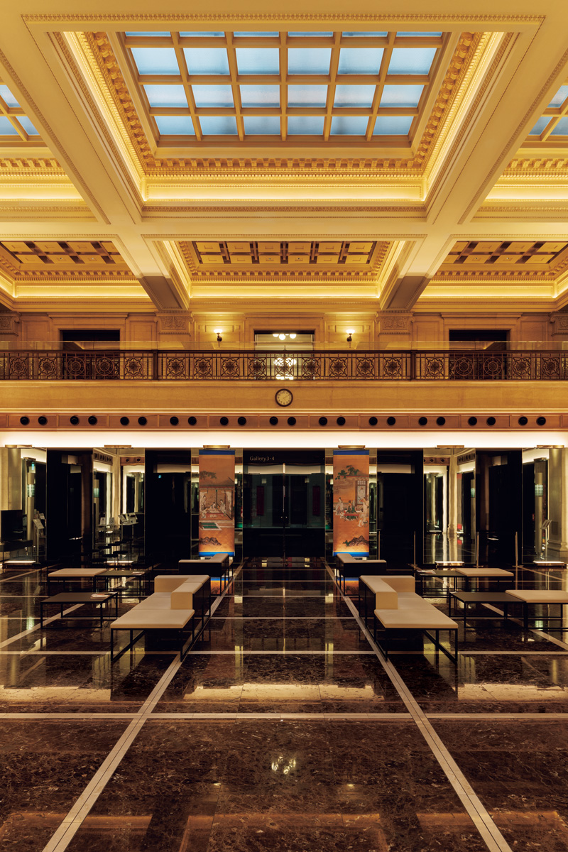 静嘉堂文庫美術館　銀ブラスポット