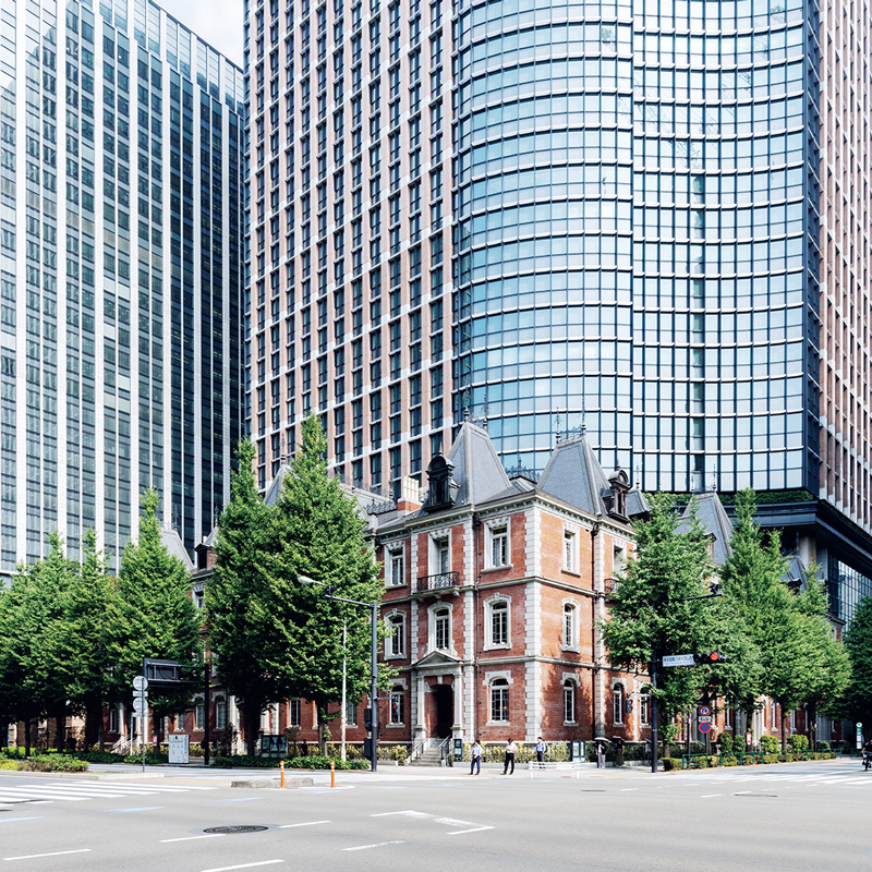 三菱一号館美術館　銀ブラスポット