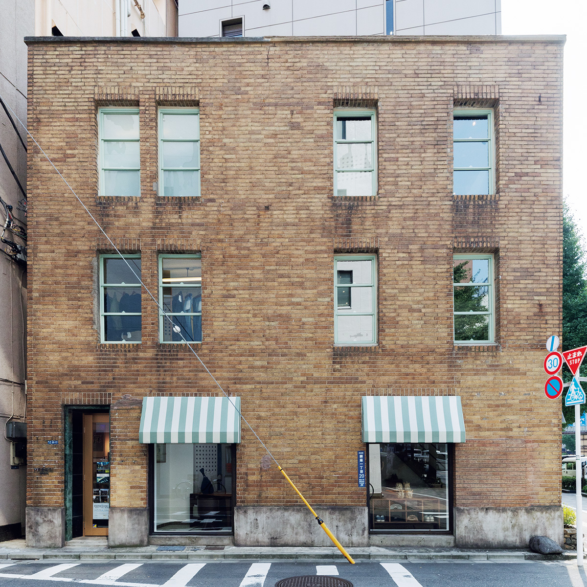 銀ブラスポット　MUSEE GINZA