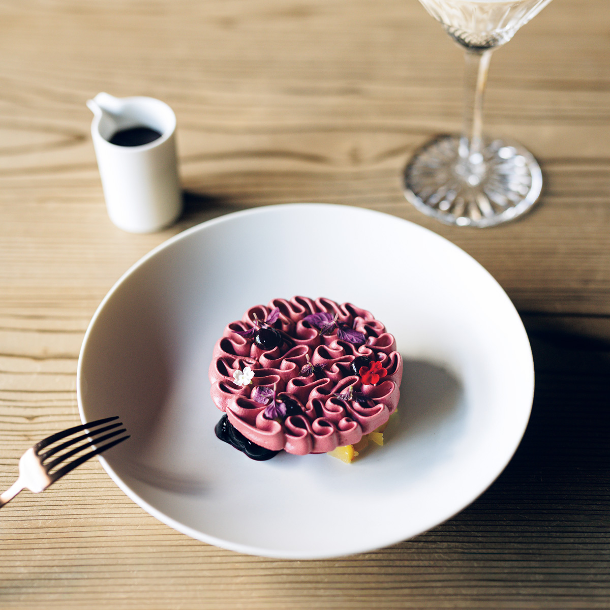 銀ぶらスポット　〈ST LOUIS BAR by KEI〉のスイーツ