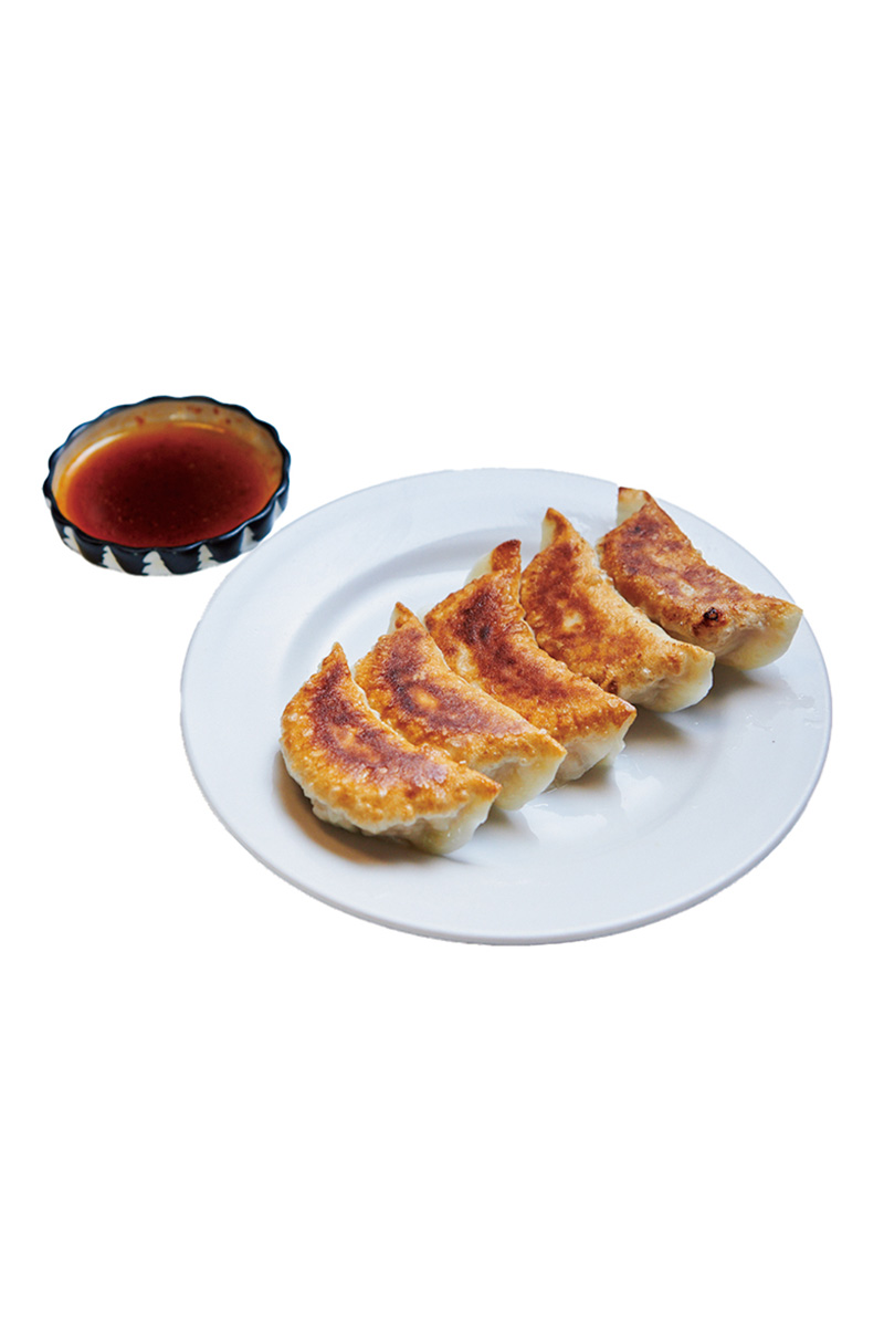 都内で餃子を食べるならココ！名店4選｜東京駅すぐのクラフトビール店のスパイス餃子、開店と同時に客が集まる店、高知名物パリパリ餃子ほか