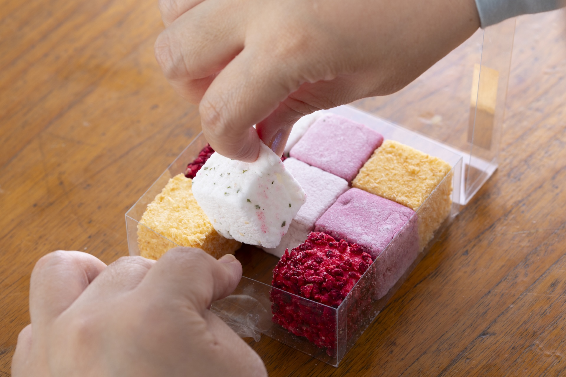 ぼる塾田辺さんオススメのスイーツ。〈アヴランシュ・ゲネー〉の「ギモーヴ」