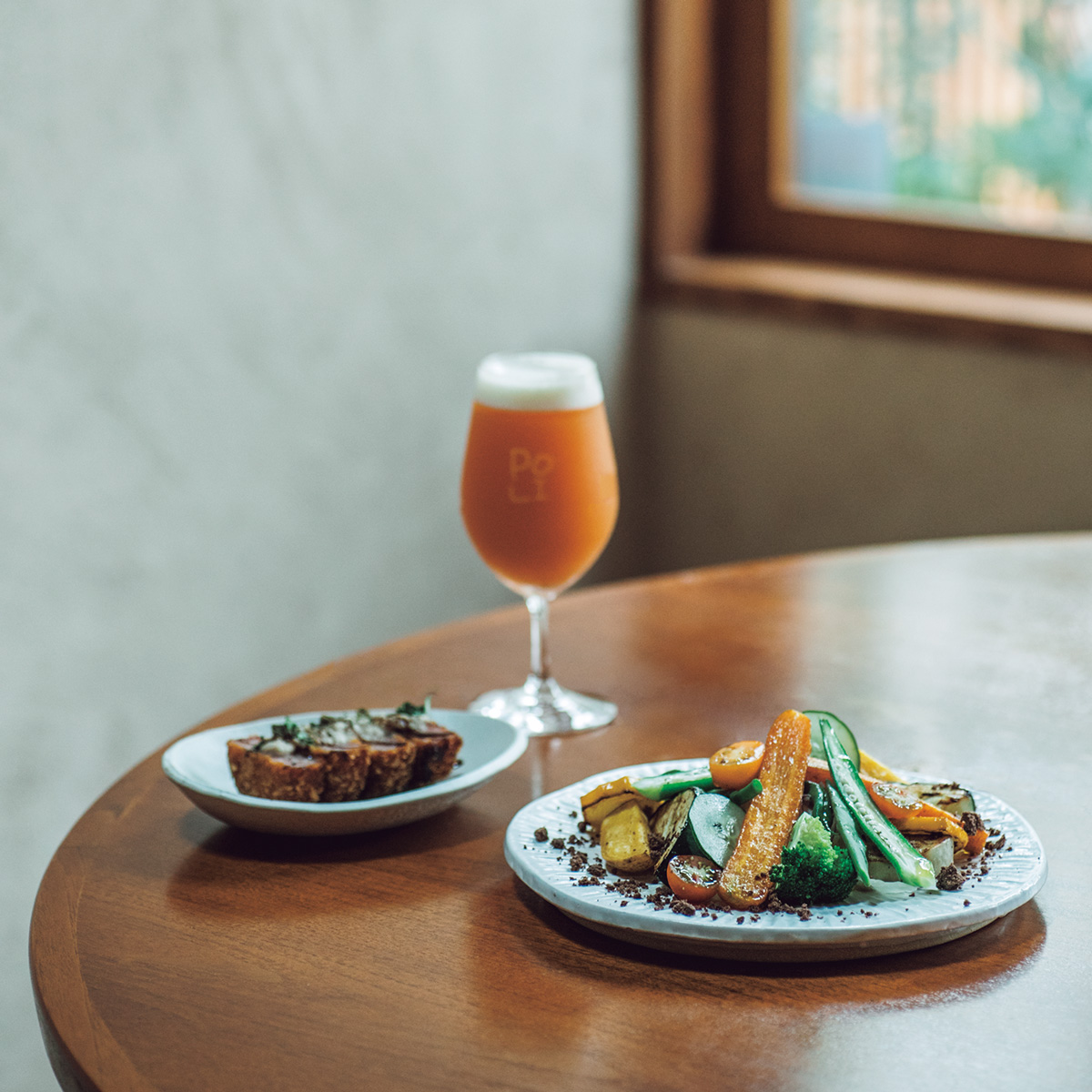 9:00オープン　昼飲みはもちろん、朝飲みも！大原産野菜も自慢のイタリアン。〈POLI〉