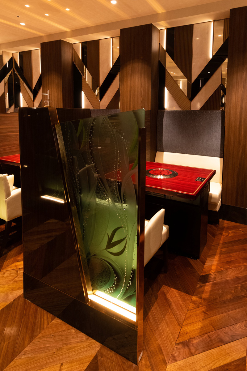 銀座三越11階の〈焼肉 叙々苑〉