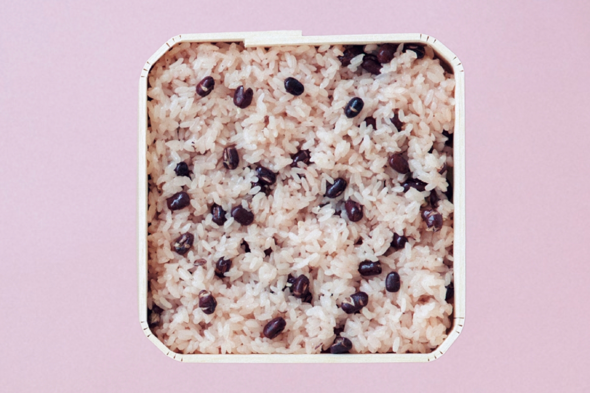 鳴海餅本店のお赤飯