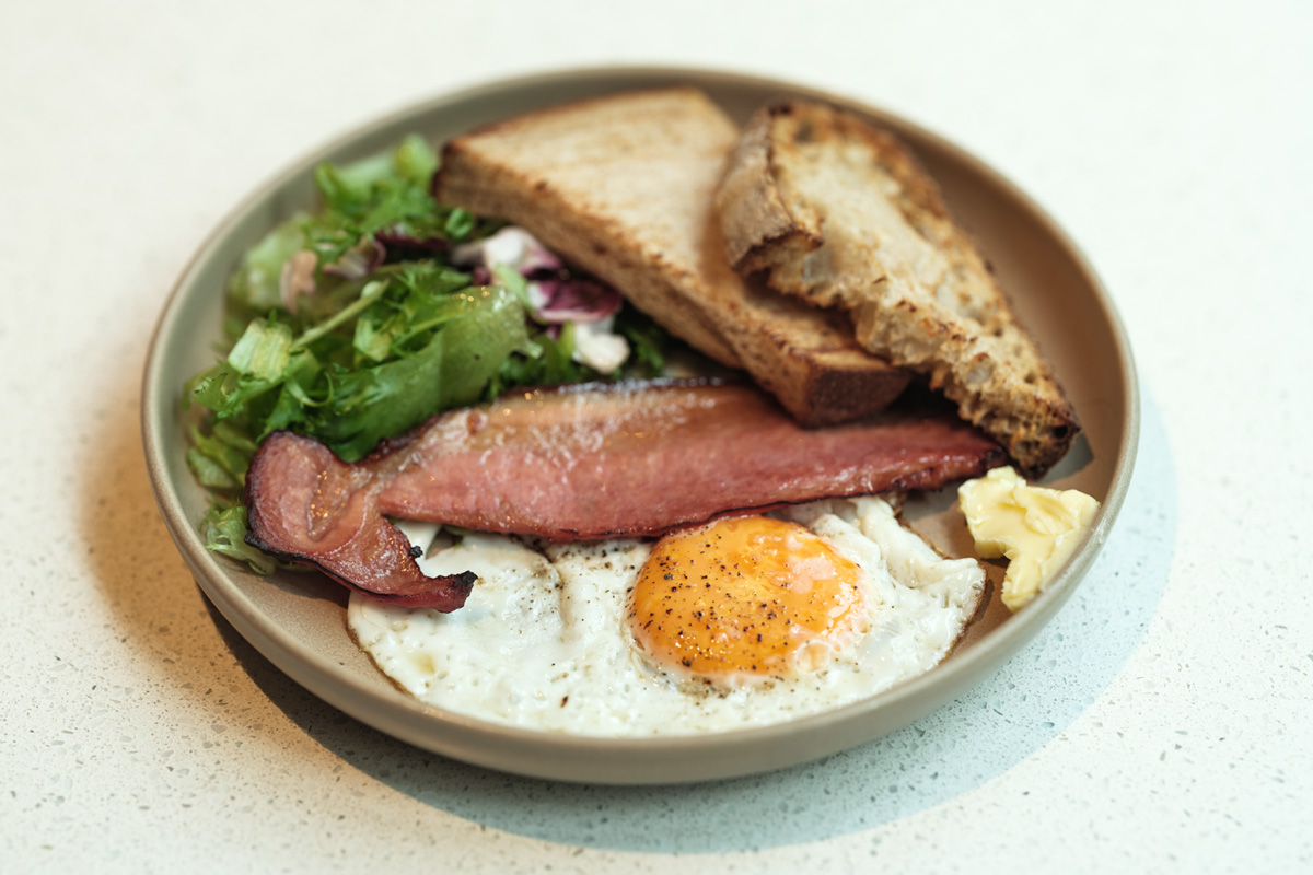 日本橋兜町のおすすめスポット 鎌倉発の都市型カフェ〈GARDEN HOUSE COFFEE〉