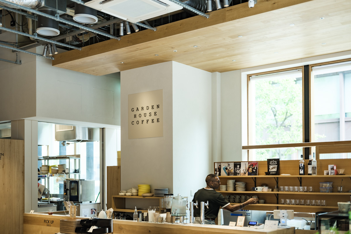 日本橋兜町のおすすめスポット　 鎌倉発の都市型カフェ〈GARDEN HOUSE COFFEE〉