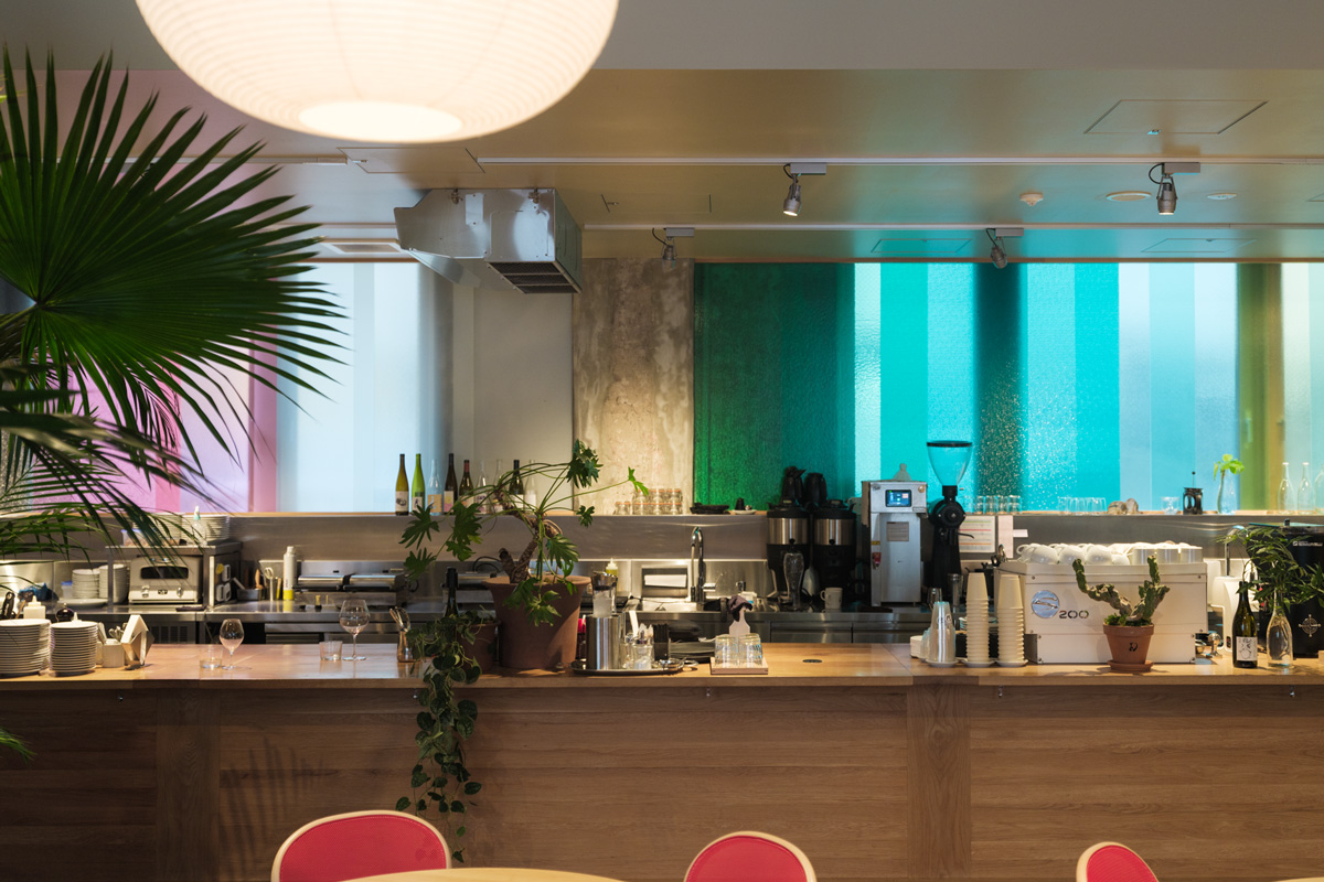 日本橋兜町のおすすめスポット　5KのCAFE DANCE