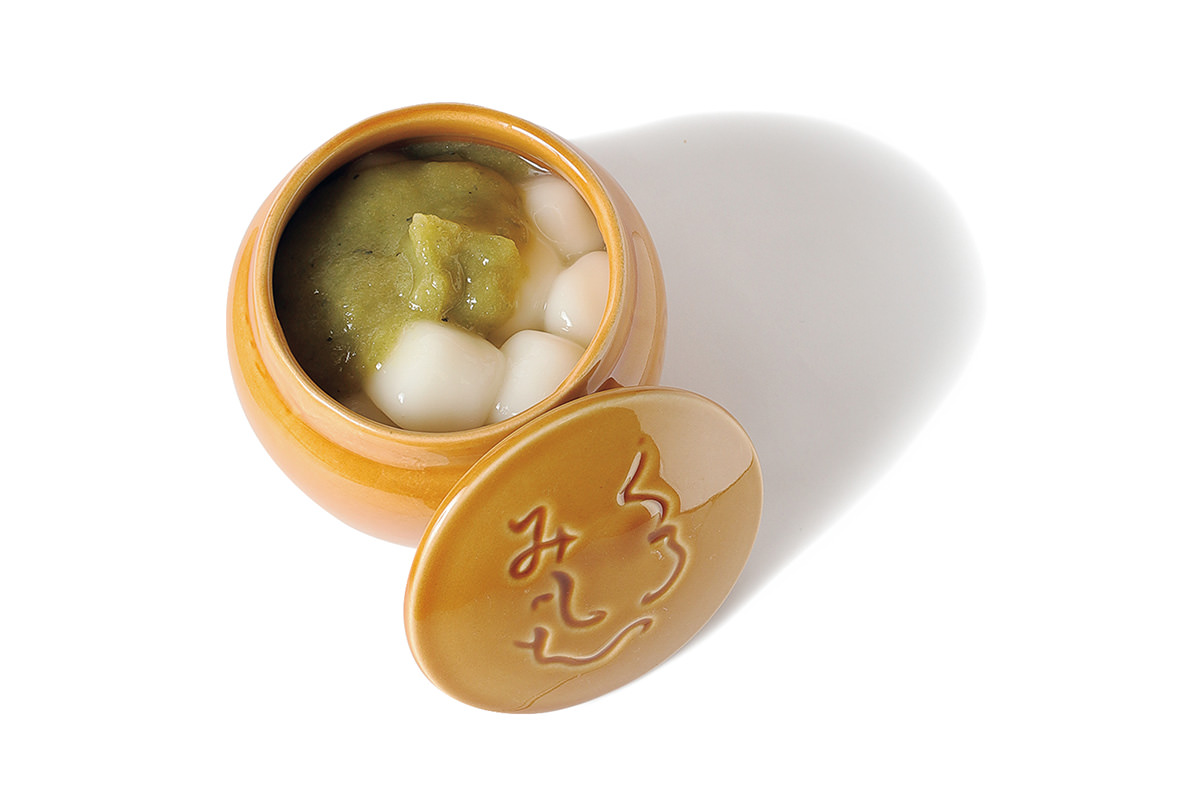 【絶対に喜ばれる大阪土産】わざわざ堺まで買いに行く価値あり〈かん袋〉のくるみ餅