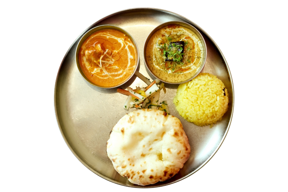 銀座でお得な美味しいランチ　〈グルガオン〉の「二色カレー」1,100円。