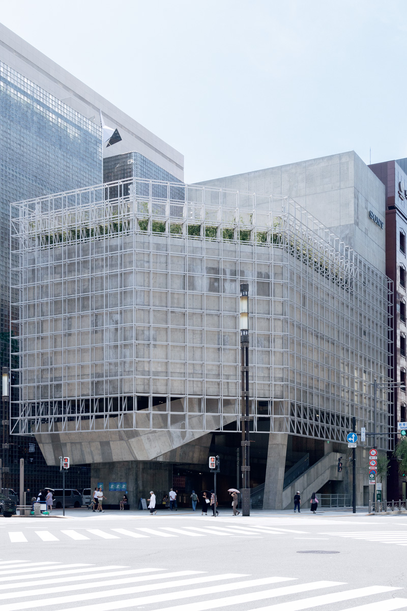 銀座のソニーパークの外観