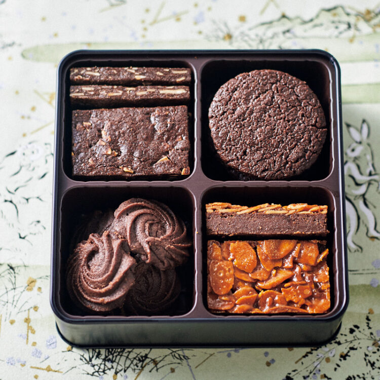 ミナペルホネン✖️菓子工房ルスルス✖️Hanakoコラボ限定クッキー缶　新品未開封 ミナペルホネン ルスルス Hanako コラボ クッキー 缶 限定