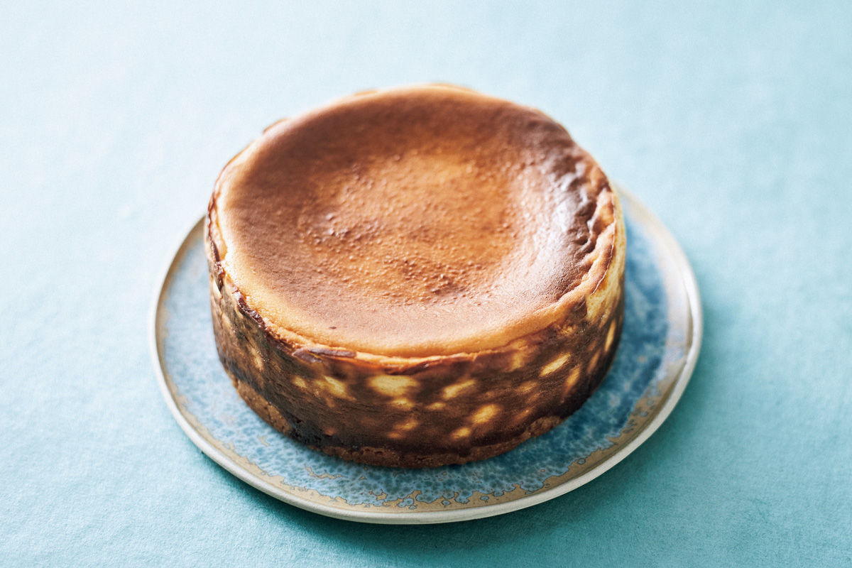 〈Gucci Osteria da Massimo Bottura Tokyo〉のグッチ オステリア トウキョウ チーズケーキ