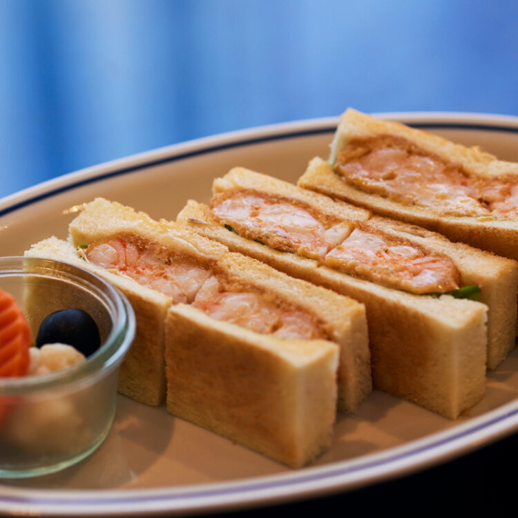 サッカー 土居聖真選手 team：鹿島アントラーズ | Hanako Web